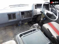 Isuzu TRUCK лот № 8689 оценка R  с аукциона в Японии 2
