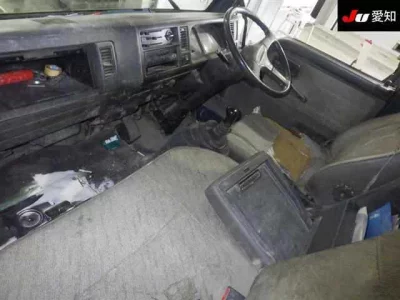 Mazda TITAN  с аукциона в Японии