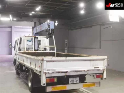 Toyota DYNA  с аукциона в Японии