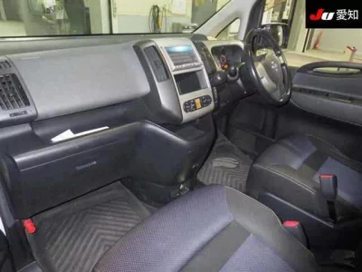 Nissan SERENA  с аукциона в Японии