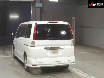 Nissan SERENA  с аукциона в Японии