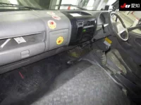 Hino DUTRO лот № 8070 оценка 3  с аукциона в Японии 2