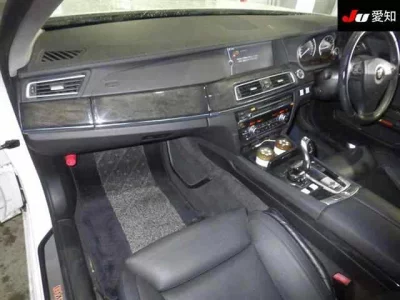 BMW 7-Series  с аукциона в Японии