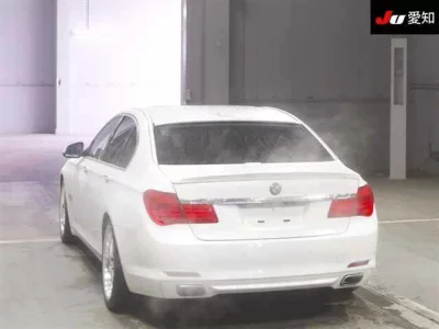 BMW 7-Series  с аукциона в Японии