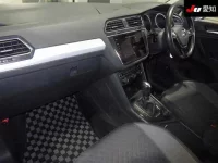 Volkswagen TIGUAN лот № 4258 оценка 4  с аукциона в Японии 2
