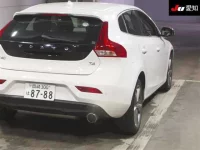 Volvo V40 лот № 189 оценка 3  с аукциона в Японии 7