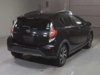 Toyota AQUA лот № 336 оценка 4  с аукциона в Японии 1