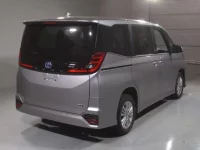 Toyota NOAH лот № 2156 оценка 5  с аукциона в Японии 1