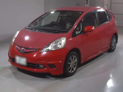 Honda FIT  с аукциона в Японии