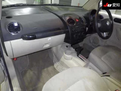 Volkswagen NEW BEETLE