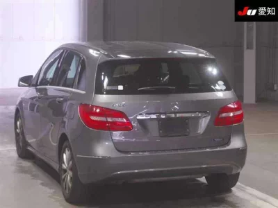 Mercedes-Benz B CLASS