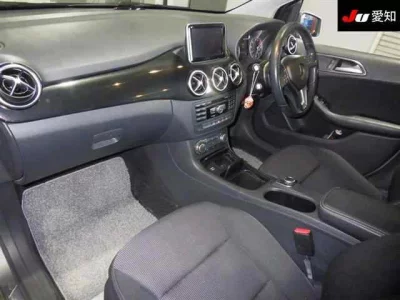 Mercedes-Benz B CLASS