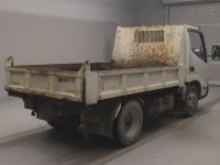 Toyota DYNA лот № 85303 оценка R  с аукциона в Японии 1