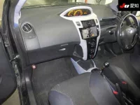 Toyota VITZ лот № 30847 оценка 3.5  с аукциона в Японии 2