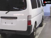 Nissan CARAVAN VAN лот № 20172 оценка 3.5  с аукциона в Японии 7