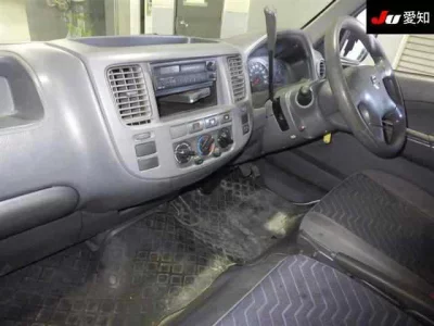 Nissan CARAVAN VAN  с аукциона в Японии