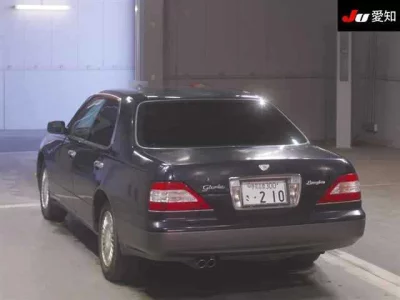 Nissan GLORIA  с аукциона в Японии
