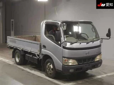 Hino DUTRO  с аукциона в Японии