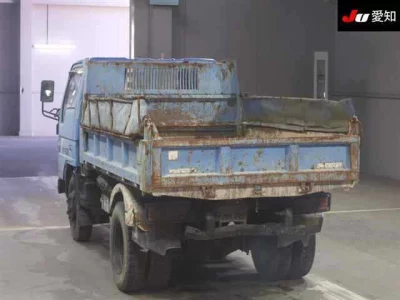 Mazda TITAN  с аукциона в Японии