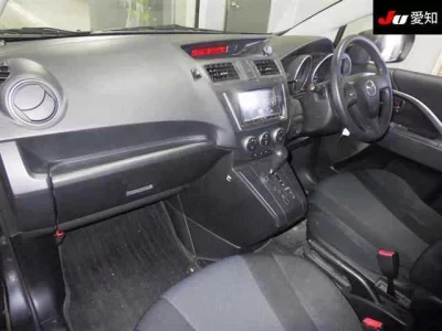 Mazda PREMACY  с аукциона в Японии
