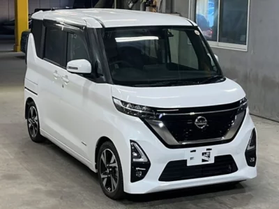 Nissan ROOX  с аукциона в Японии