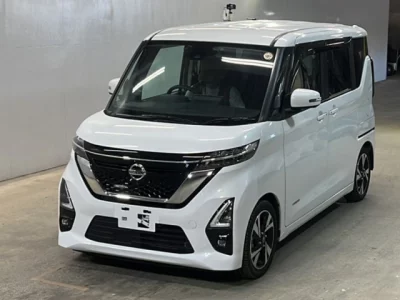 Nissan ROOX  с аукциона в Японии