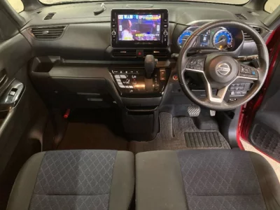 Nissan ROOX  с аукциона в Японии