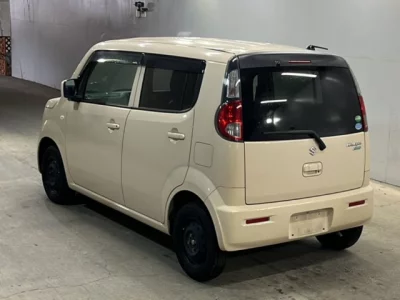 Suzuki MRWAGON