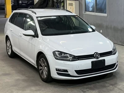 Volkswagen GOLF VARIANT