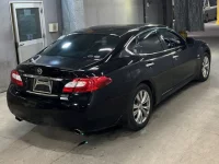 Nissan FUGA лот № 1122 оценка 3.5  с аукциона в Японии 4