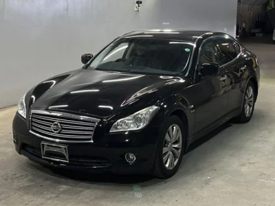 Nissan FUGA  с аукциона в Японии