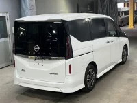 Nissan SERENA лот № 50 оценка 4  с аукциона в Японии 4