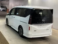 Nissan SERENA лот № 50 оценка 4  с аукциона в Японии 1