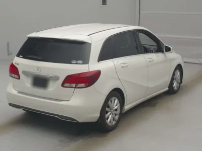 Mercedes-Benz B CLASS