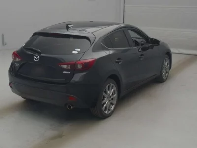 Mazda AXELA  с аукциона в Японии