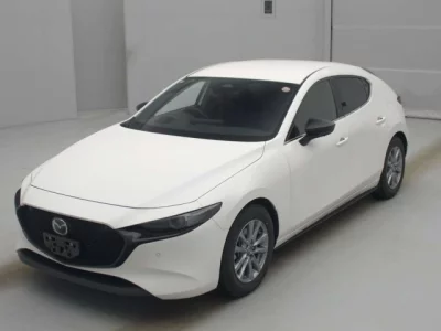 Mazda MAZDA3  с аукциона в Японии