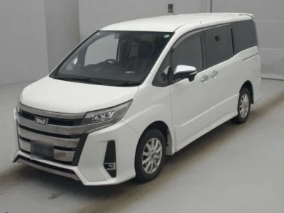 Toyota NOAH  с аукциона в Японии