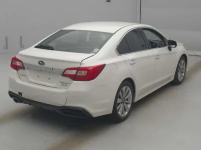 Subaru LEGACY B4  с аукциона в Японии