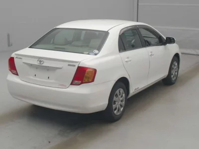 Toyota COROLLA AXIO  с аукциона в Японии