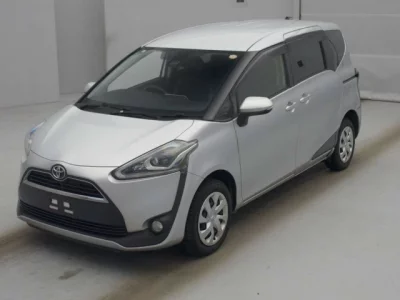 Toyota SIENTA  с аукциона в Японии