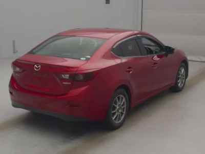 Mazda AXELA  с аукциона в Японии