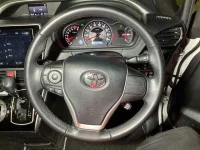 Toyota VOXY лот № 30044 оценка 4  с аукциона в Японии 2