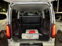 Toyota HIACE VAN лот № 30054 оценка R  с аукциона в Японии 9