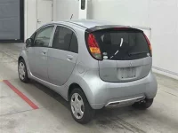 Mitsubishi I лот № 90138 оценка 3.5  с аукциона в Японии 1