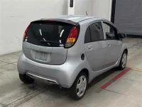 Mitsubishi I лот № 90138 оценка 3.5  с аукциона в Японии 4