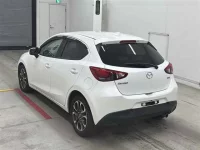 Mazda DEMIO лот № 30073 оценка 4  с аукциона в Японии 1