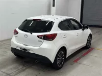 Mazda DEMIO лот № 30073 оценка 4  с аукциона в Японии 4