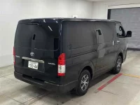 Toyota HIACE VAN лот № 30107 оценка 4  с аукциона в Японии 4