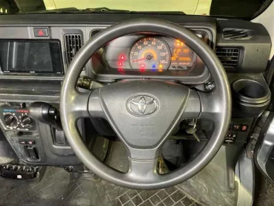 Toyota PIXIS VAN  с аукциона в Японии
