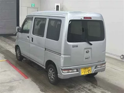 Toyota PIXIS VAN  с аукциона в Японии